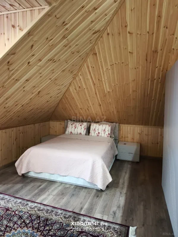Satılır 5 otaqlı həyət evi 450 m²