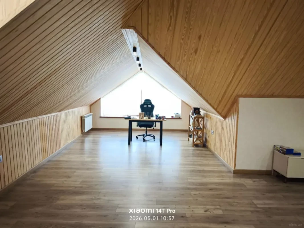 Satılır 5 otaqlı həyət evi 450 m²