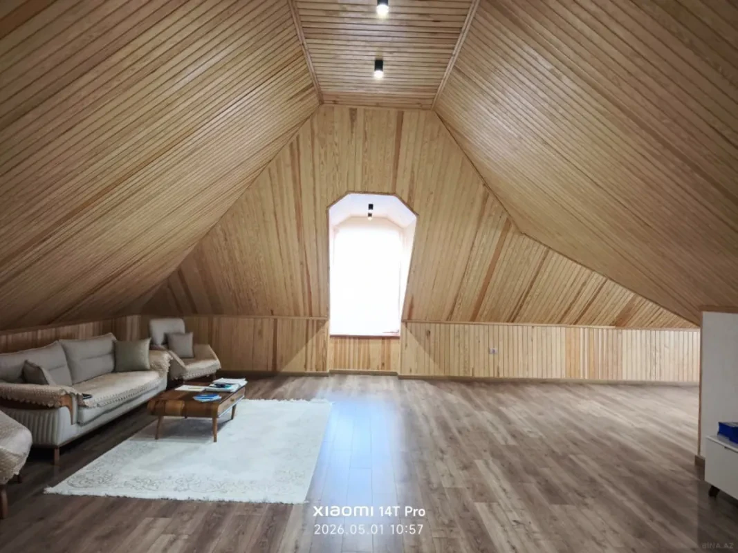Satılır 5 otaqlı həyət evi 450 m²