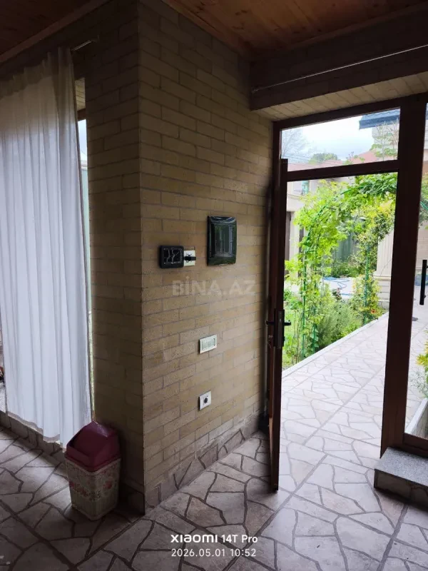 Satılır 5 otaqlı həyət evi 450 m²