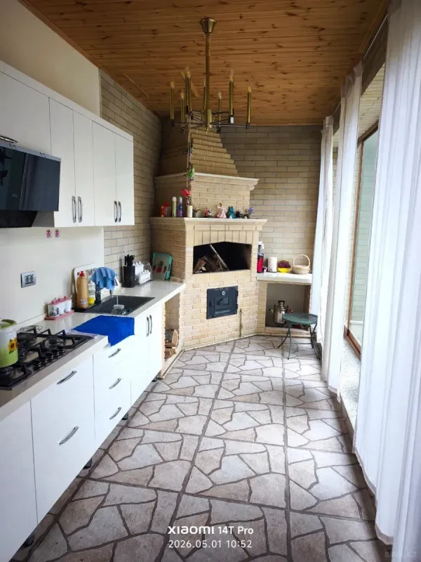 Satılır 5 otaqlı həyət evi 450 m²