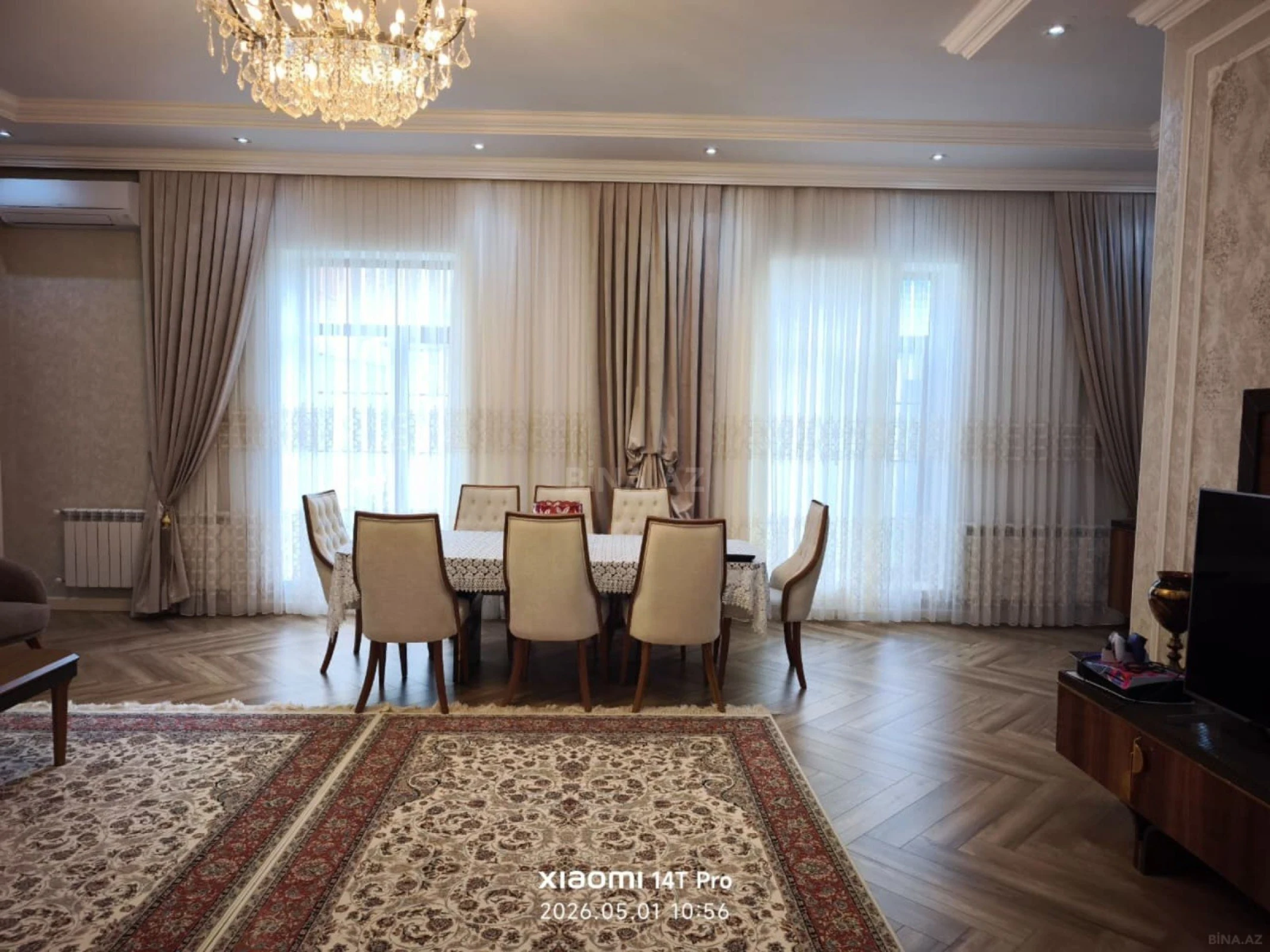 Satılır 5 otaqlı həyət evi 450 m²