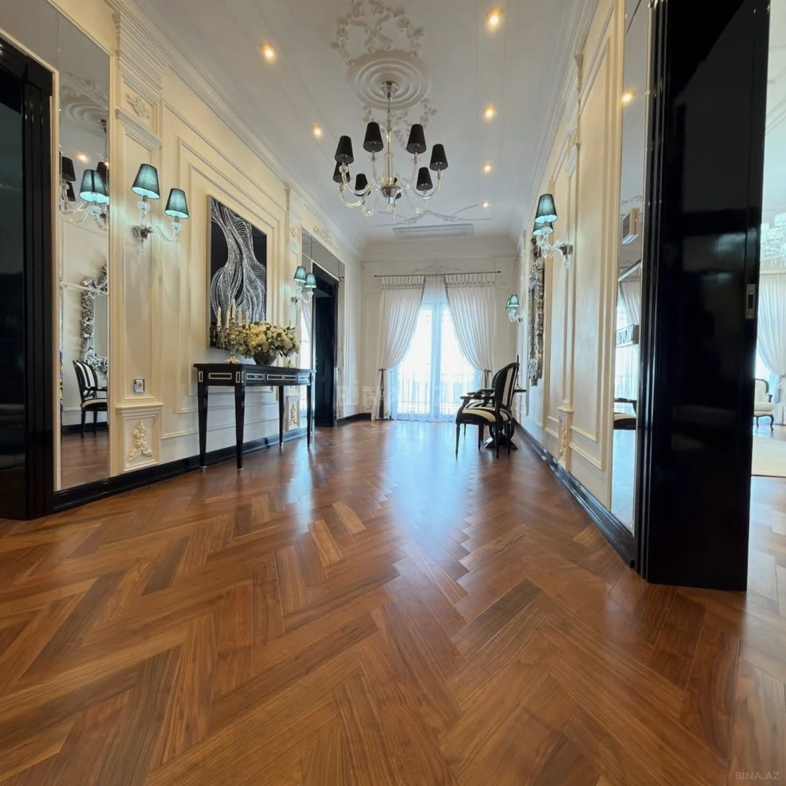 Kirayə verilir 5 otaqlı həyət evi 400 m²