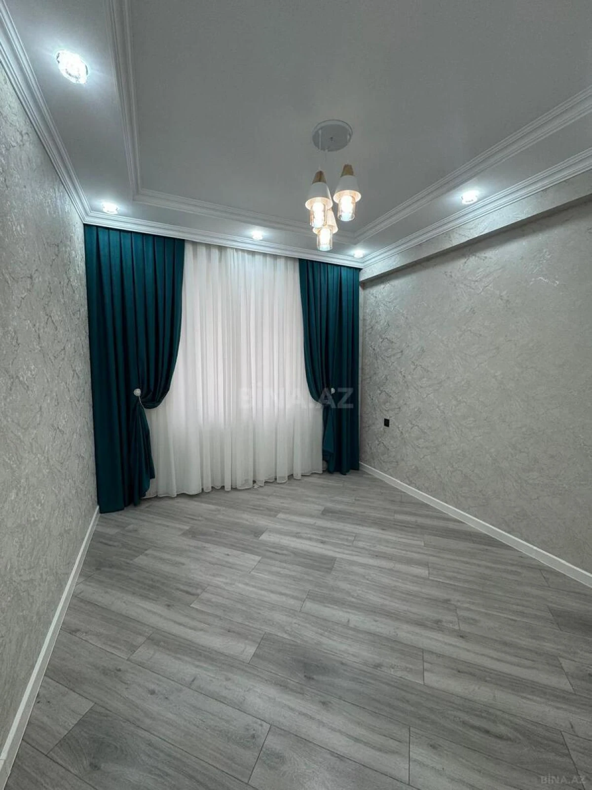 Satılır 2 otaqlı mənzil 55 m²