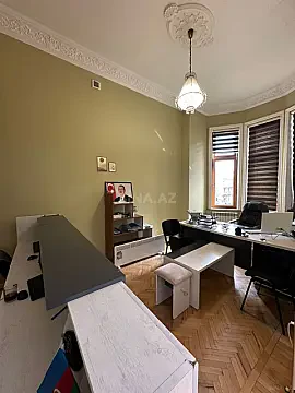 Kirayə verilir 3 otaqlı ofis 130 m²