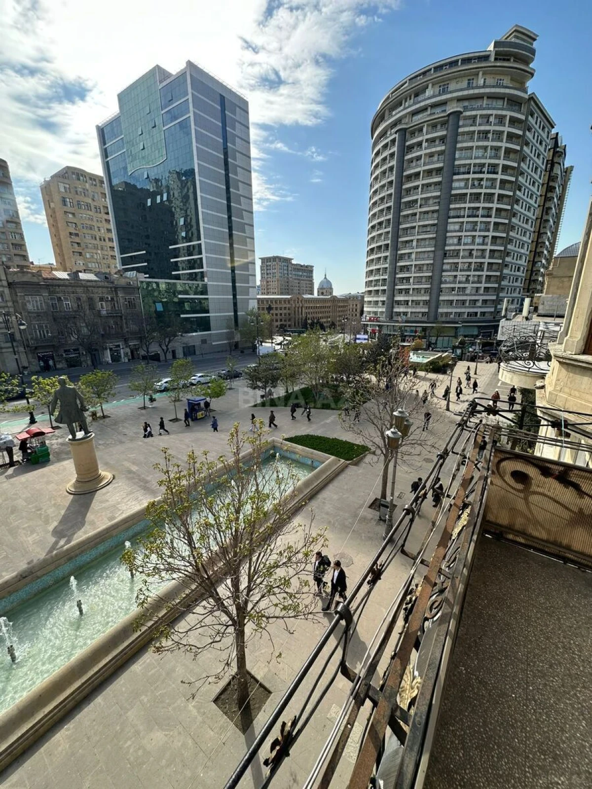 Kirayə verilir 3 otaqlı ofis 130 m²