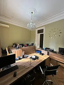 Kirayə verilir 3 otaqlı ofis 130 m²