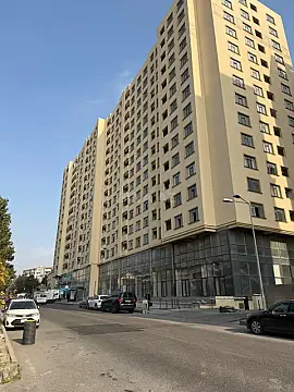 Satılır 3 otaqlı mənzil 80 m² — Bakı, Həzi Aslanov qəs. 3 otaq 80.00 m²