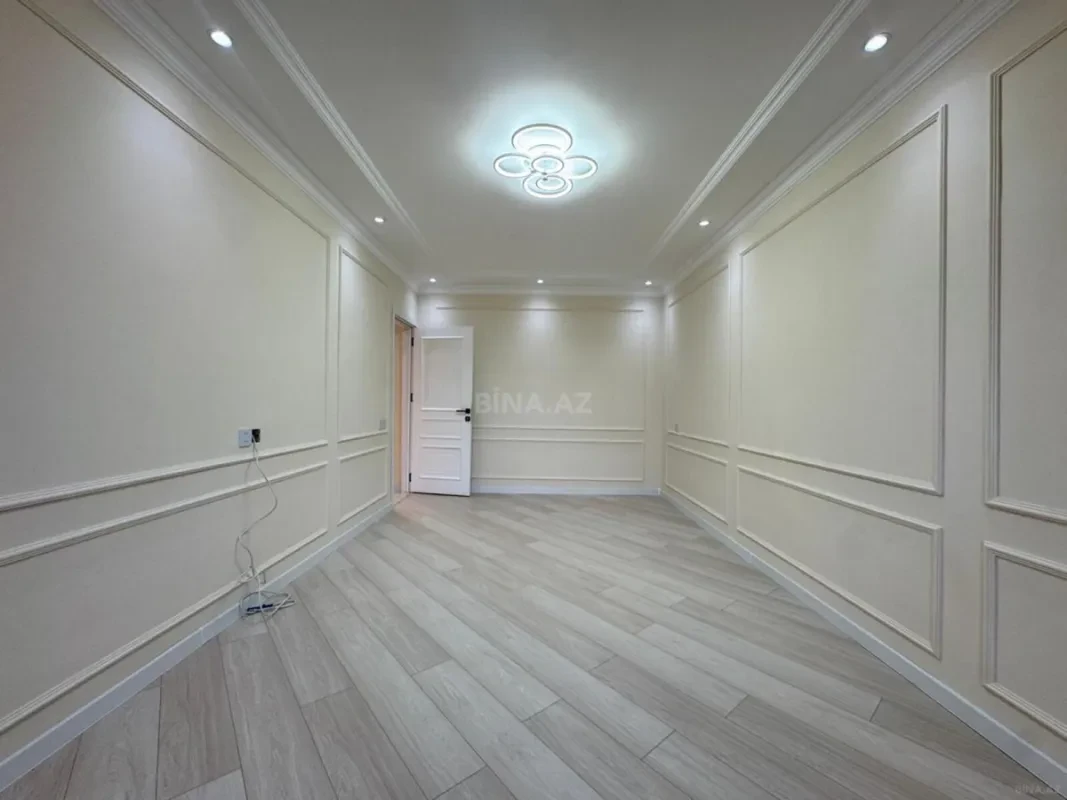 Satılır 4 otaqlı mənzil 105 m²