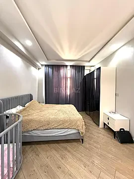 Satılır 3 otaqlı mənzil 122 m²