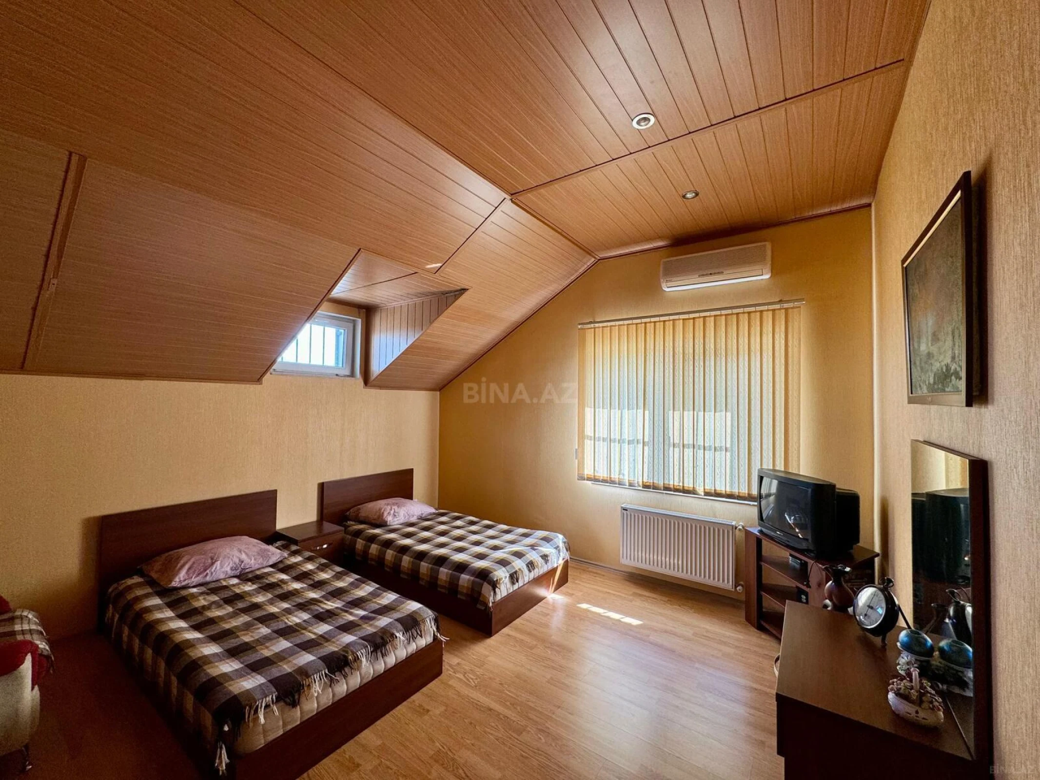 Kirayə verilir 6 otaqlı həyət evi 200 m²