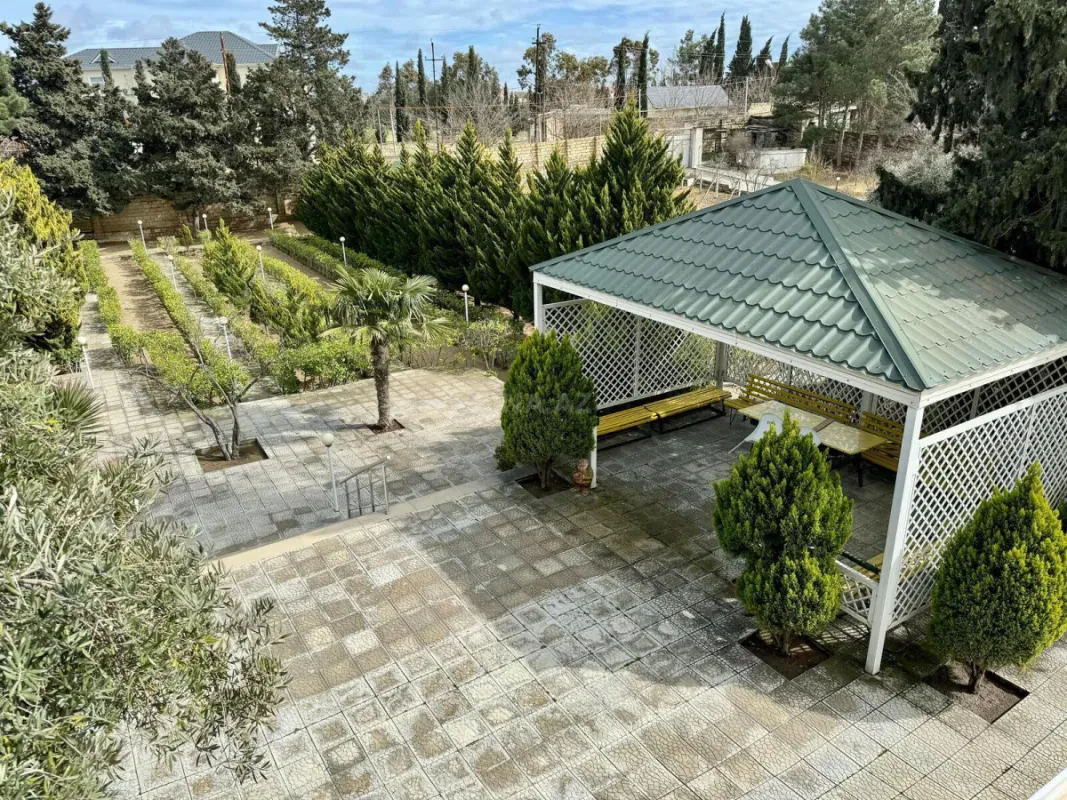 Kirayə verilir 6 otaqlı həyət evi 200 m²