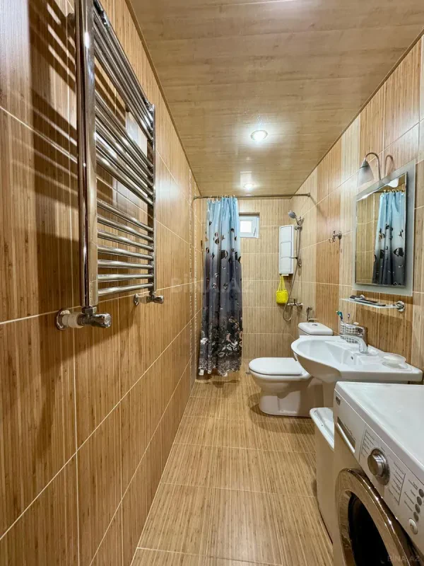 Kirayə verilir 6 otaqlı həyət evi 200 m²