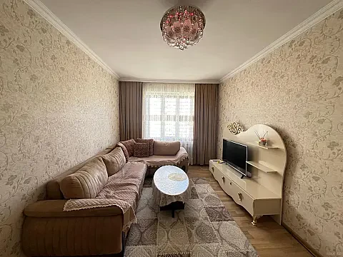 Satılır 5 otaqlı mənzil 120 m²