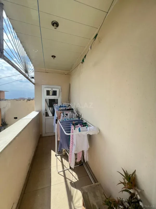 Satılır 5 otaqlı mənzil 120 m²