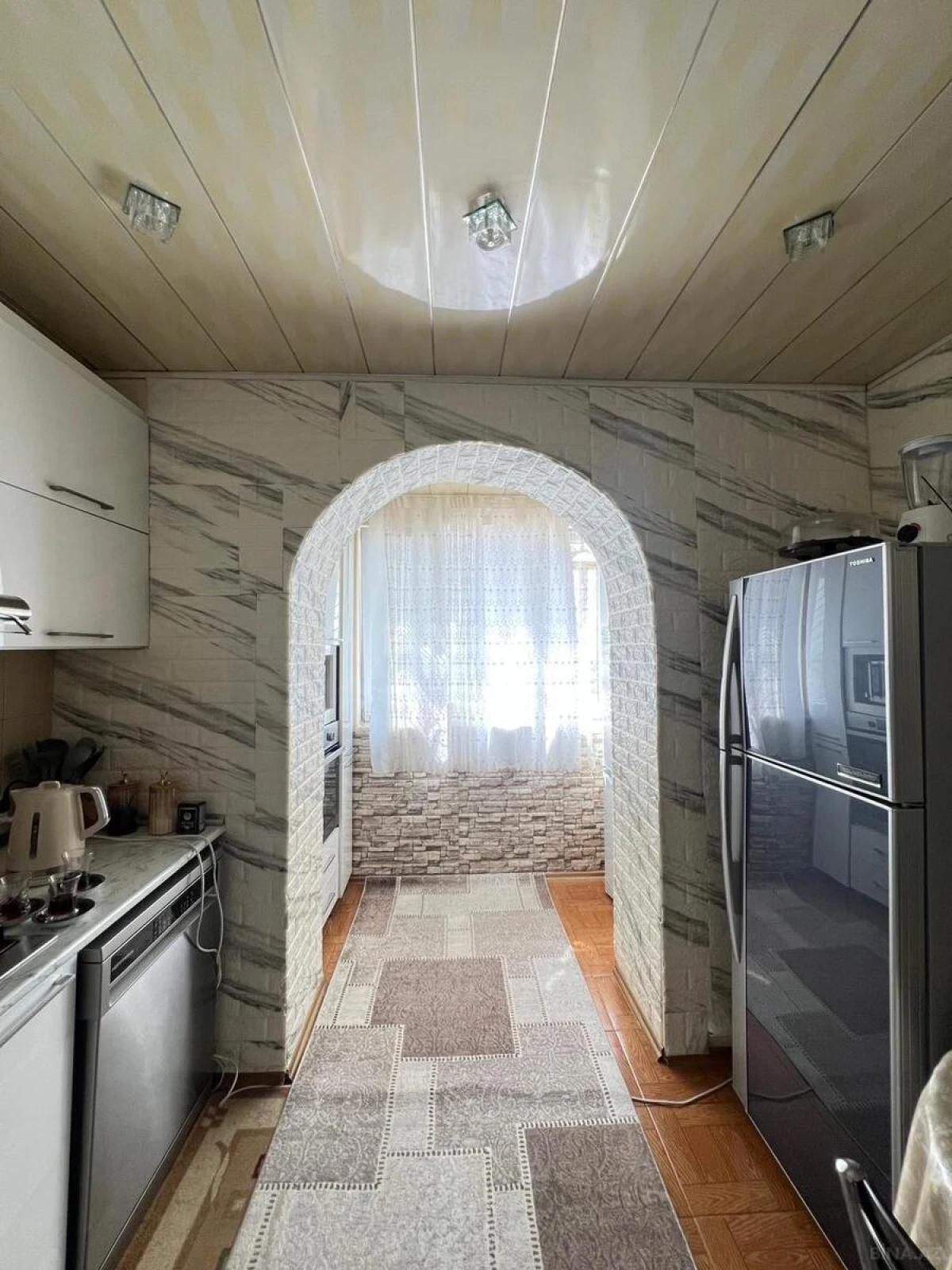 Satılır 5 otaqlı mənzil 120 m²