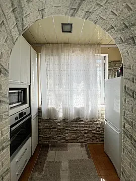 Satılır 5 otaqlı mənzil 120 m²