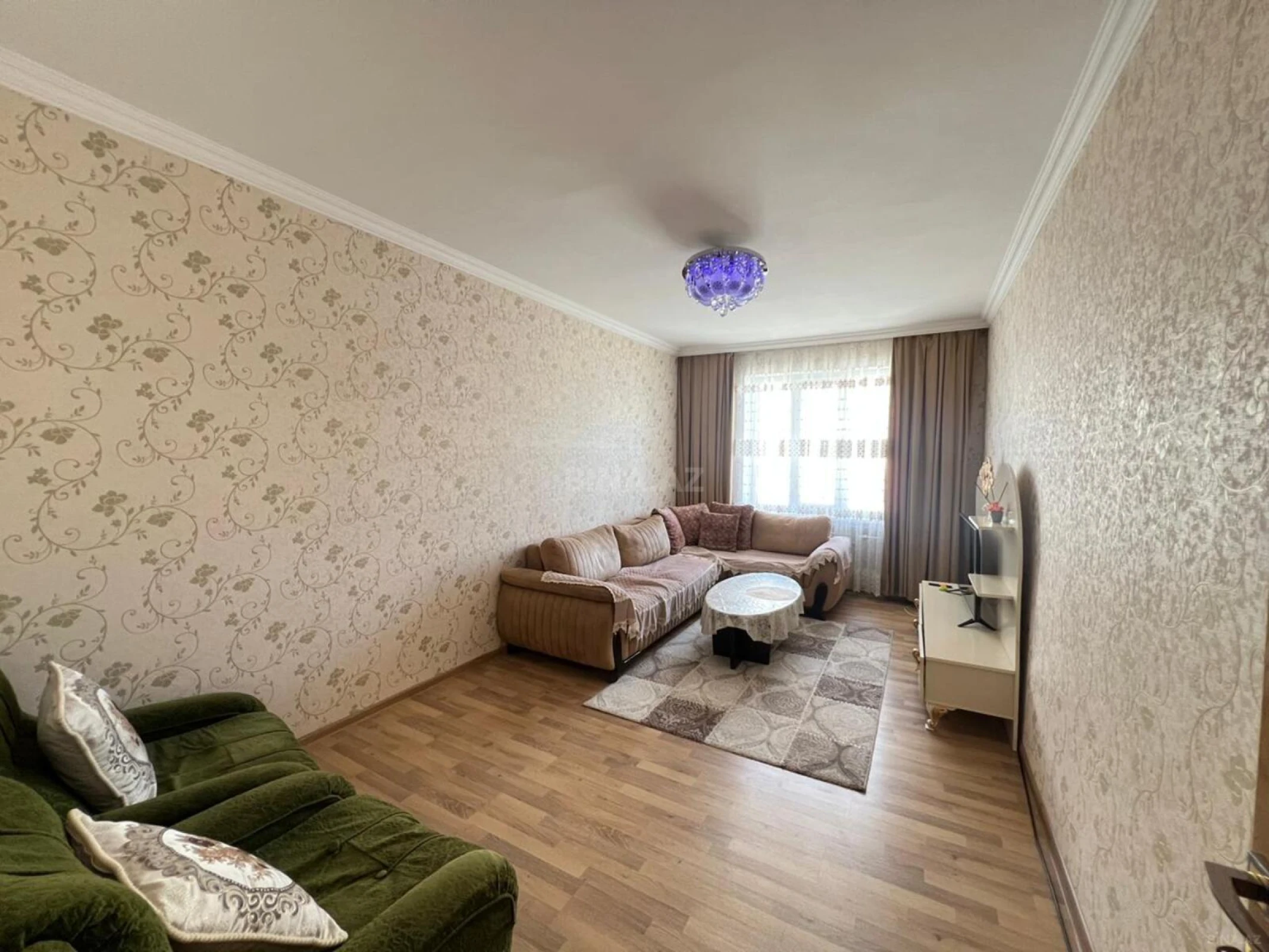 Satılır 5 otaqlı mənzil 120 m²