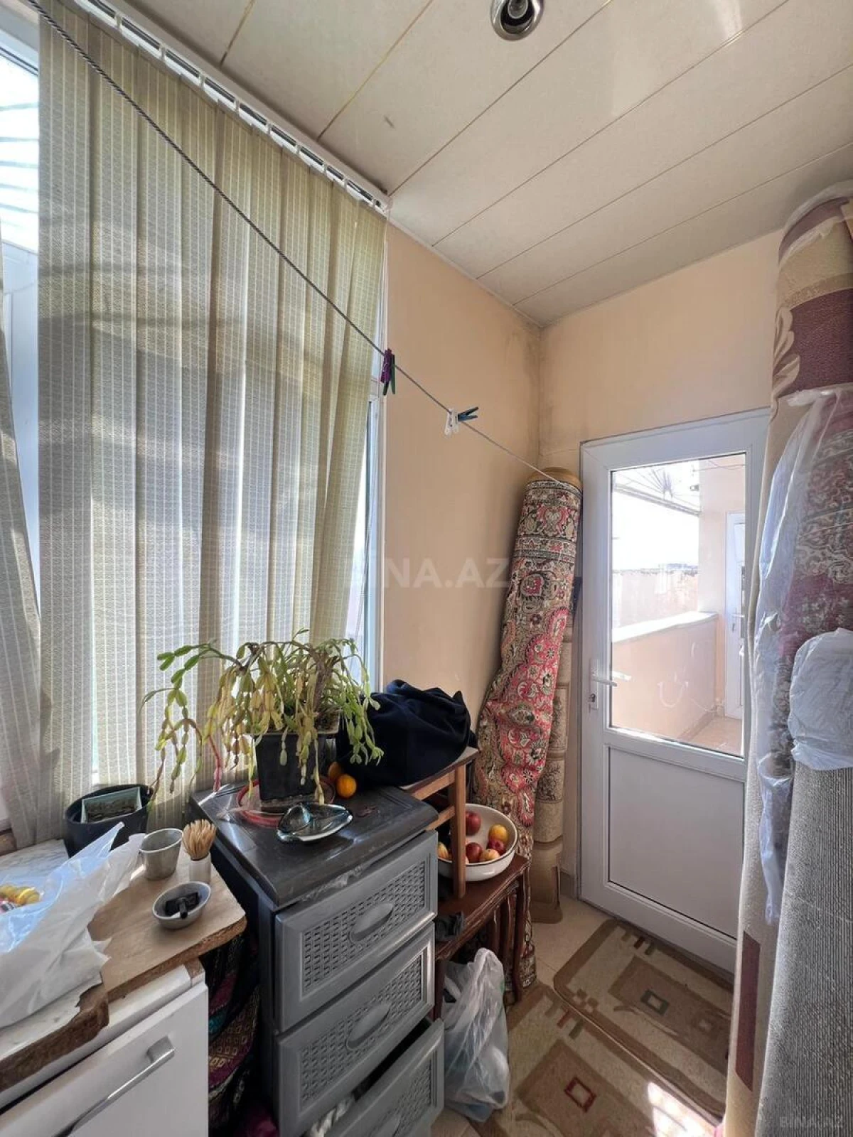 Satılır 5 otaqlı mənzil 120 m²