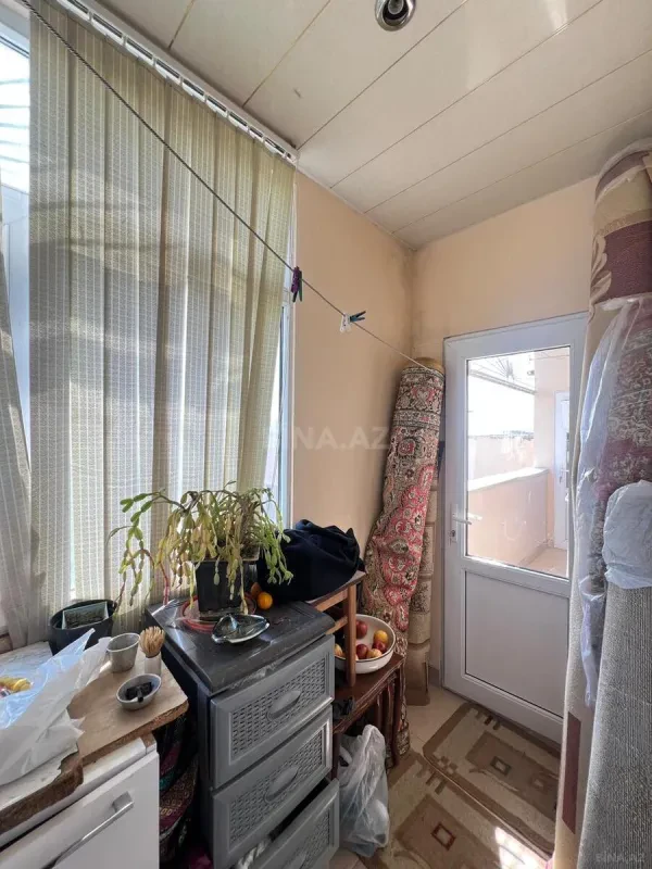 Satılır 5 otaqlı mənzil 120 m²