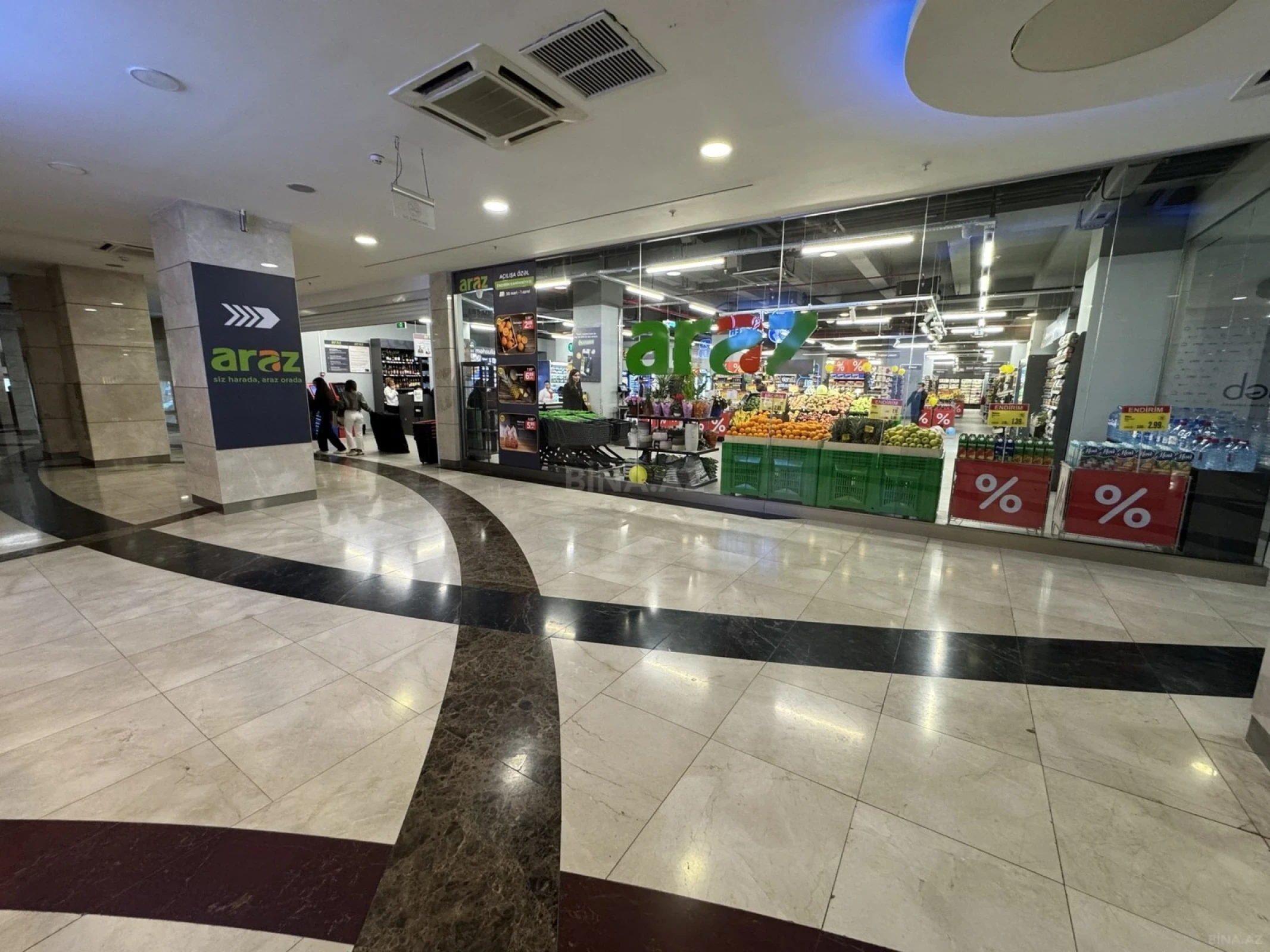 Kirayə verilir 3 otaqlı mənzil 140 m²