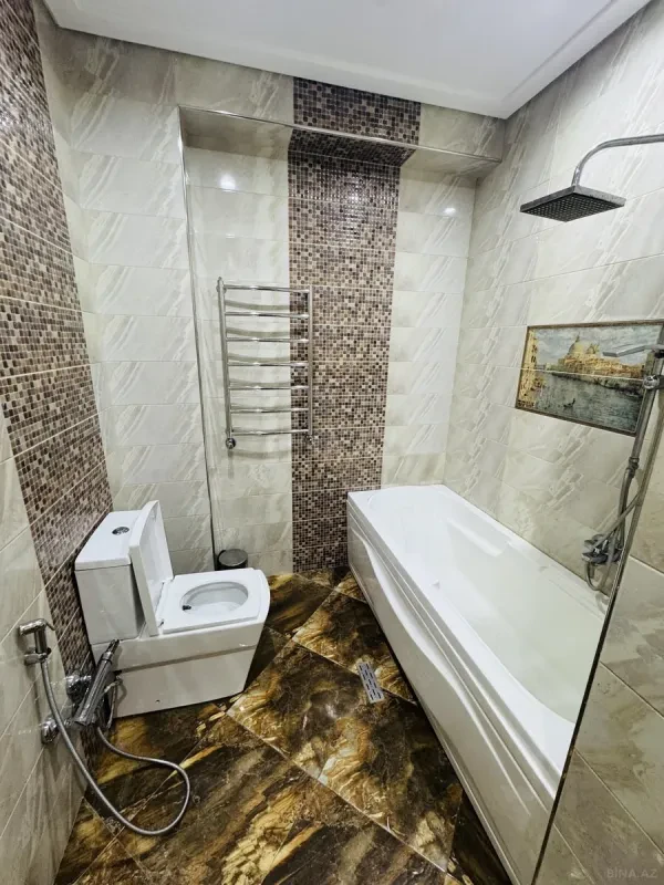 Kirayə verilir 3 otaqlı mənzil 140 m²
