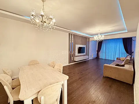 Kirayə verilir 3 otaqlı mənzil 140 m²