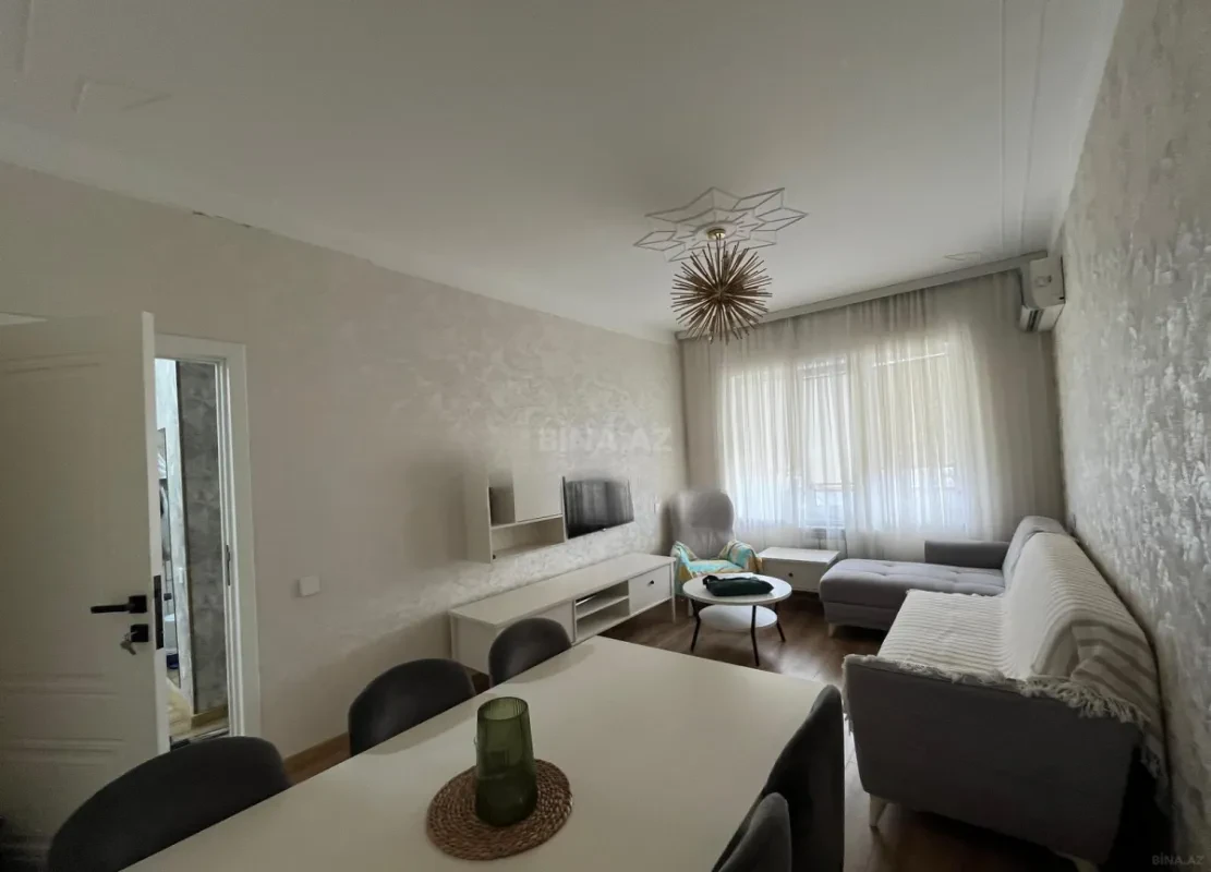 Satılır 2 otaqlı mənzil 70 m²