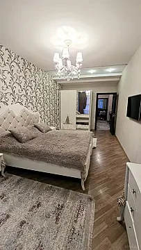Satılır 3 otaqlı mənzil 130 m²