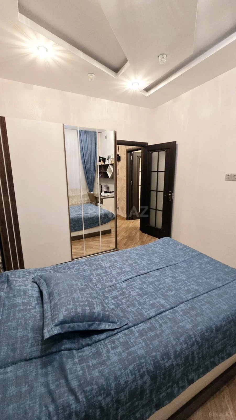 Satılır 3 otaqlı mənzil 130 m²