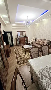 Satılır 3 otaqlı mənzil 130 m² — Bakı, İnşaatçılar 3 otaq 130.00 m²