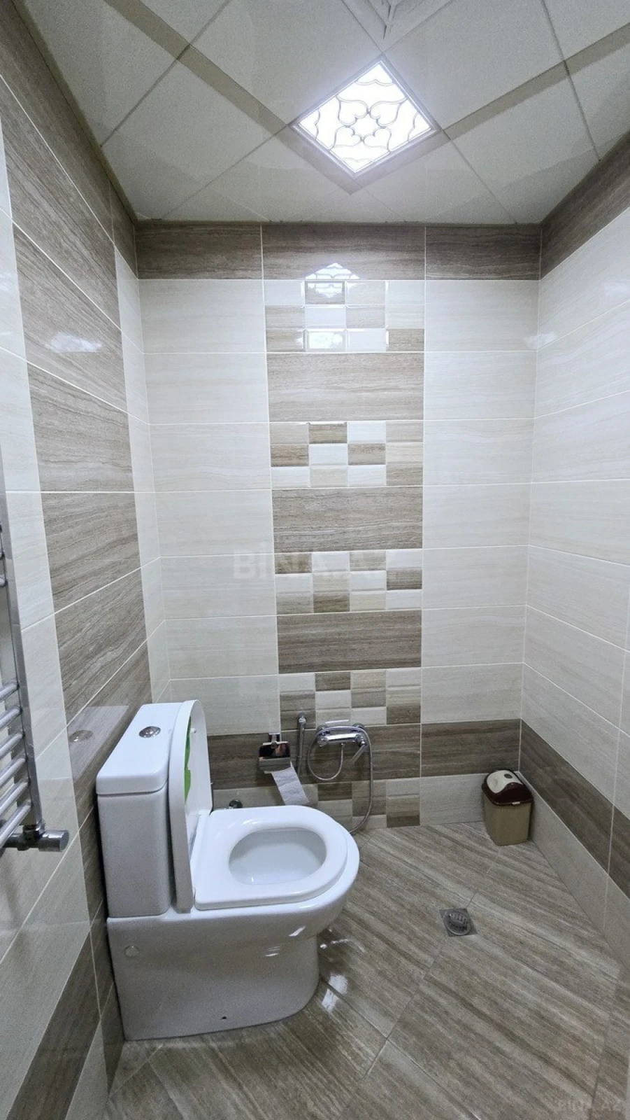 Satılır 3 otaqlı mənzil 130 m²