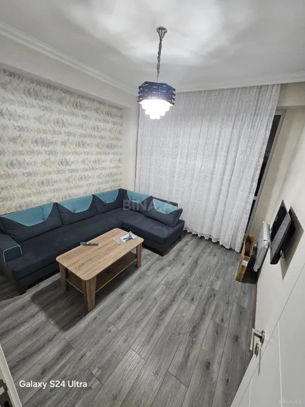 Kirayə verilir 2 otaqlı mənzil 60 m²