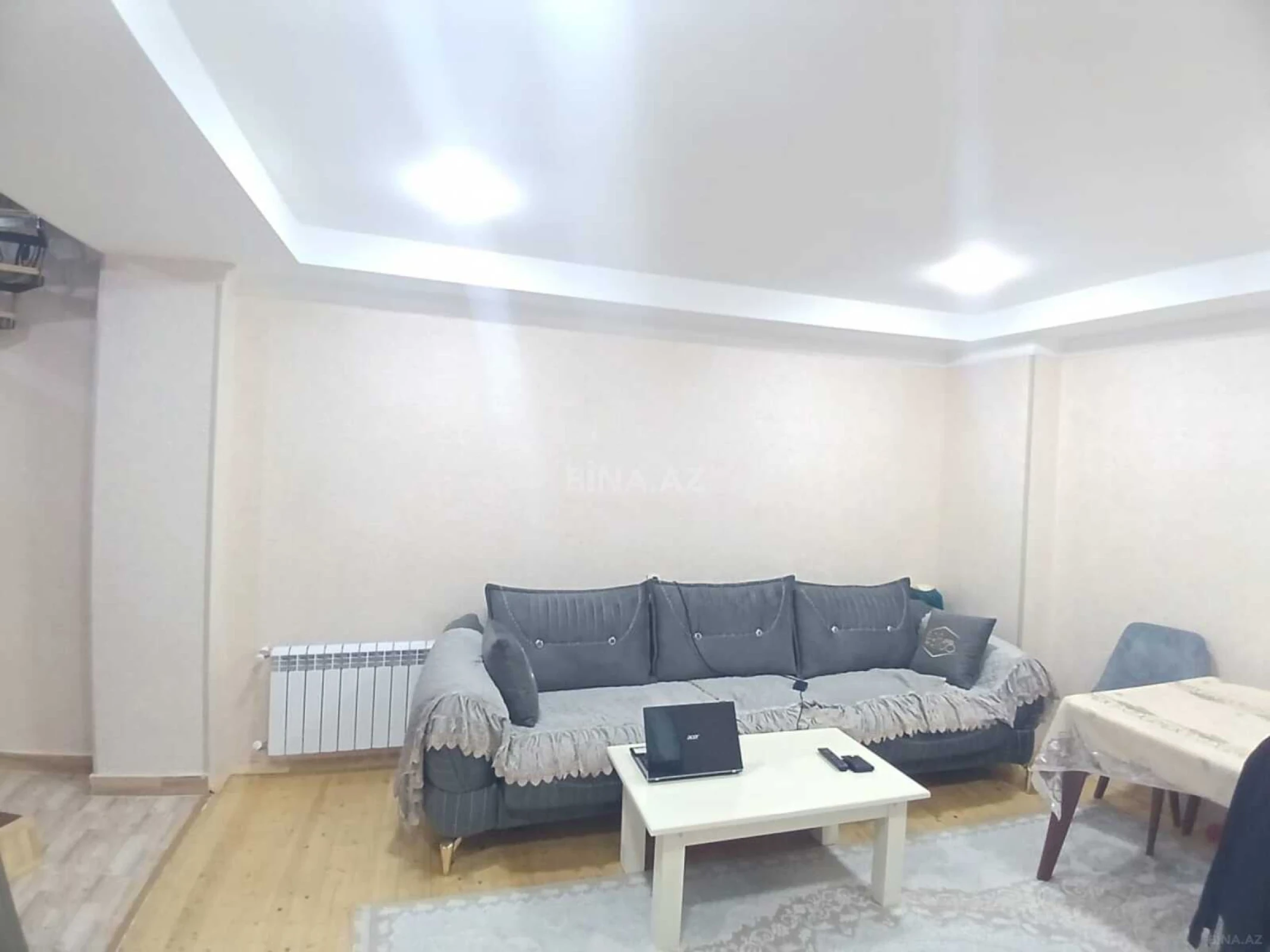 Kirayə verilir 2 otaqlı mənzil 70 m²
