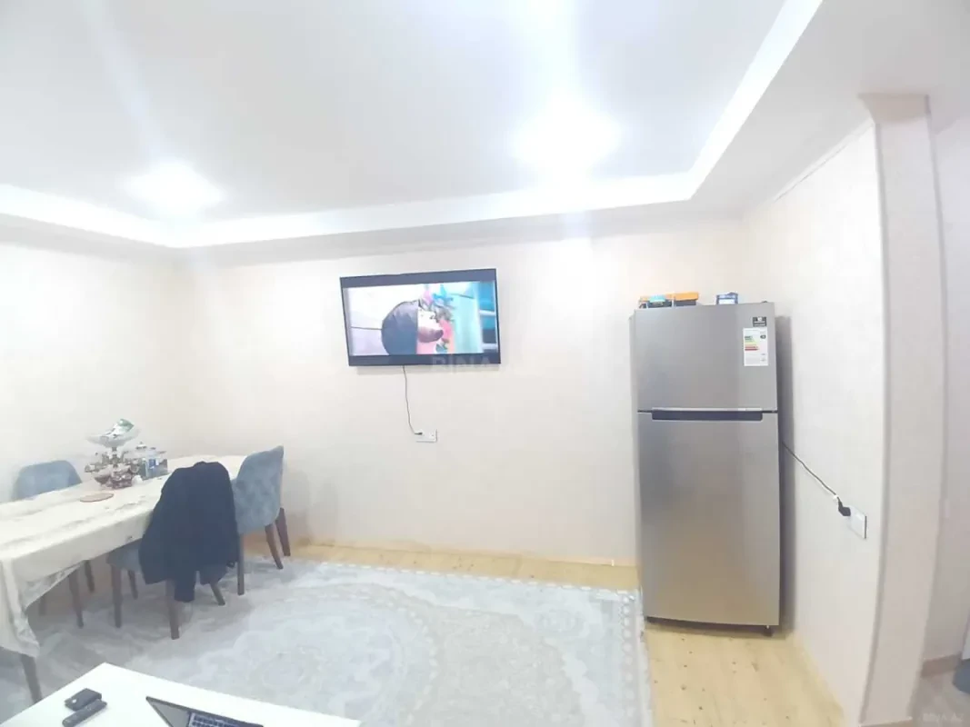 Kirayə verilir 2 otaqlı mənzil 70 m²