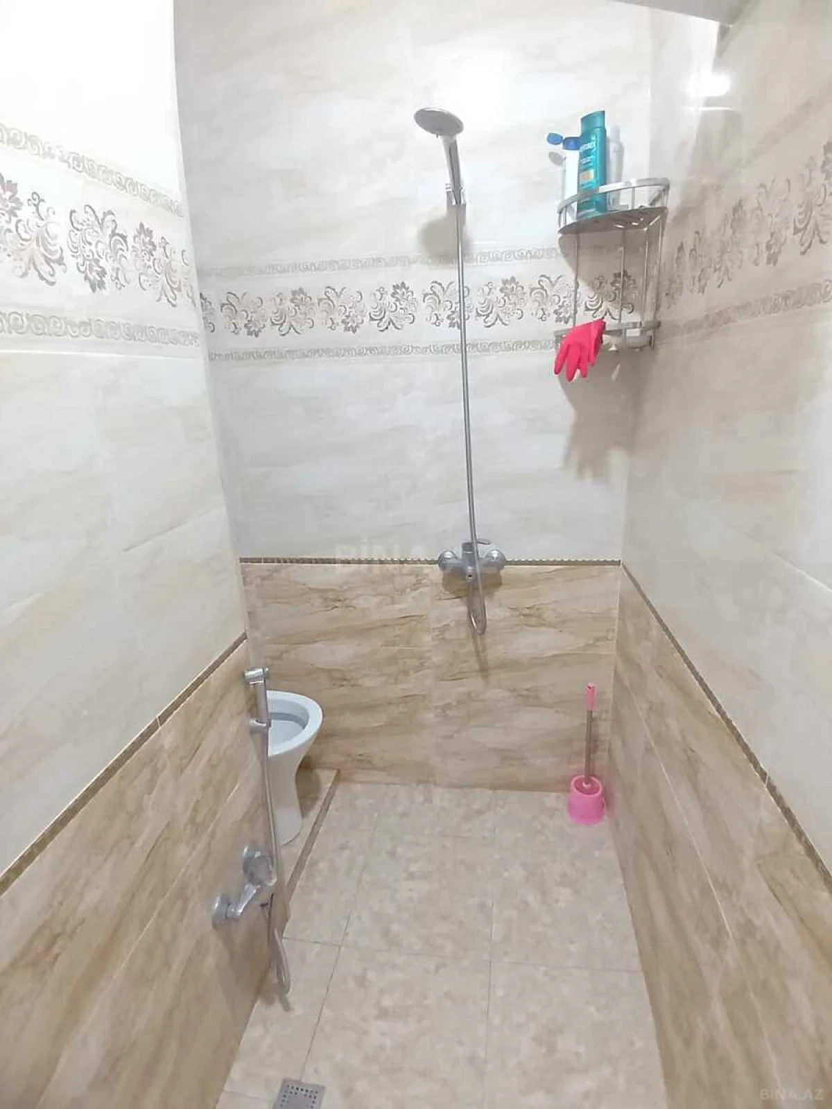 Kirayə verilir 2 otaqlı mənzil 70 m²