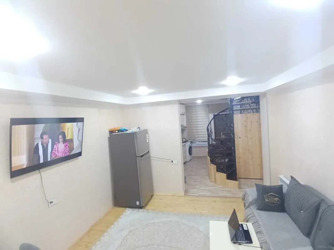 Kirayə verilir 2 otaqlı mənzil 70 m²