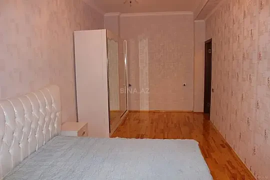 Kirayə verilir 3 otaqlı mənzil 95 m²