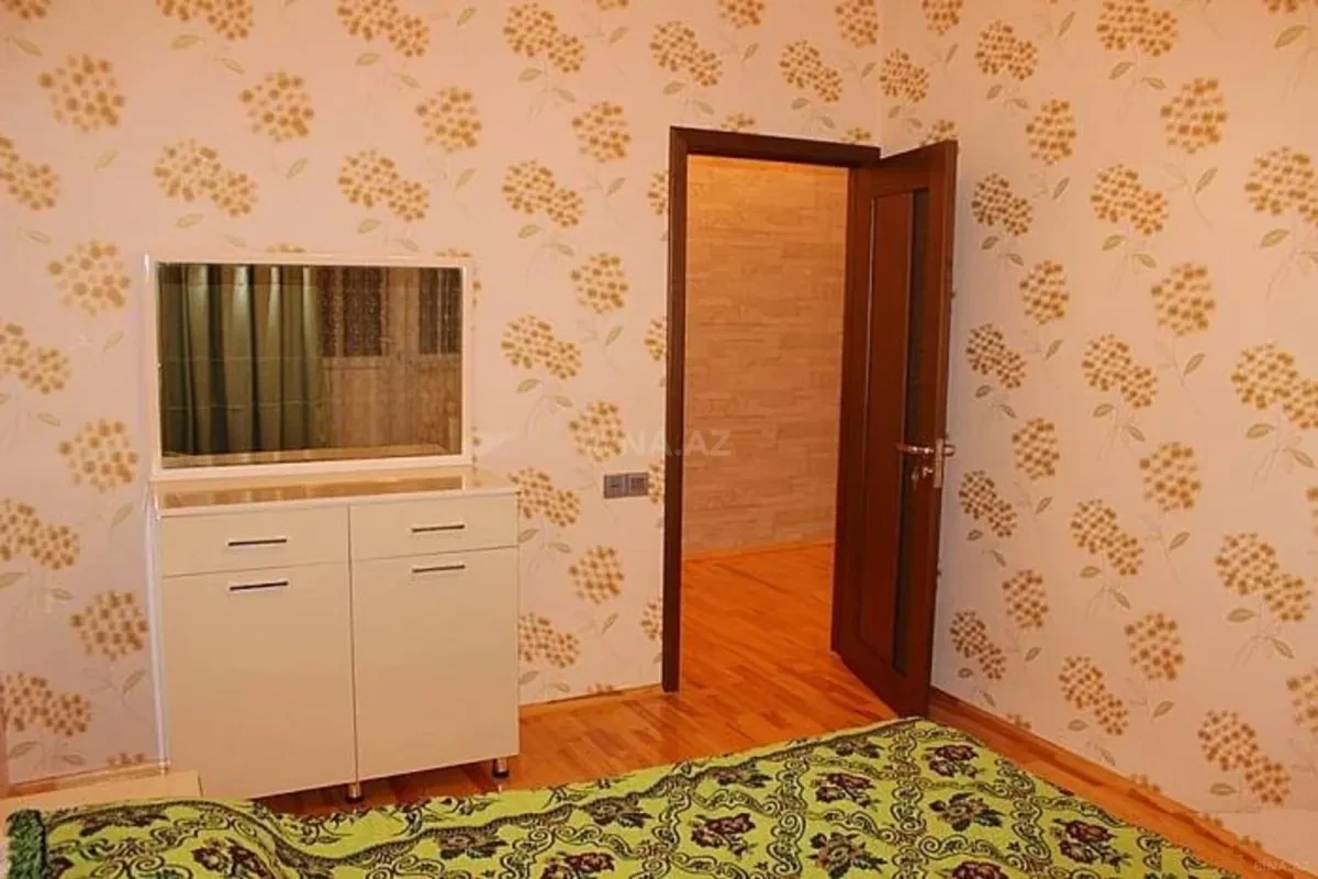 Kirayə verilir 3 otaqlı mənzil 95 m²