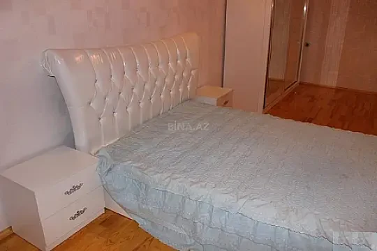 Kirayə verilir 3 otaqlı mənzil 95 m²