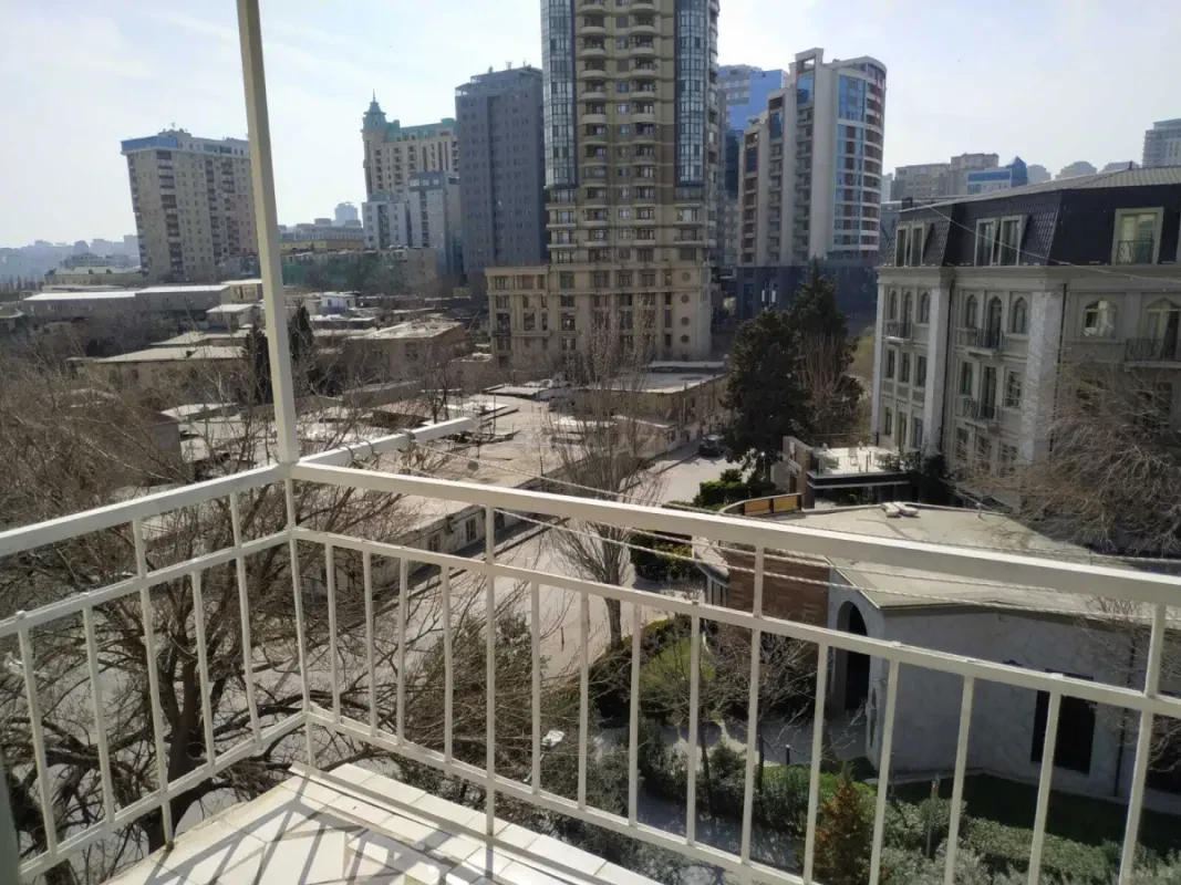 Kirayə verilir 3 otaqlı mənzil 65 m²