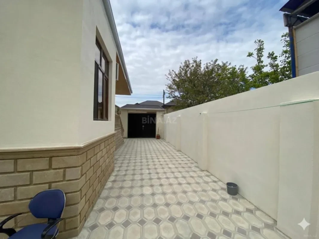 Satılır 4 otaqlı həyət evi 130 m²