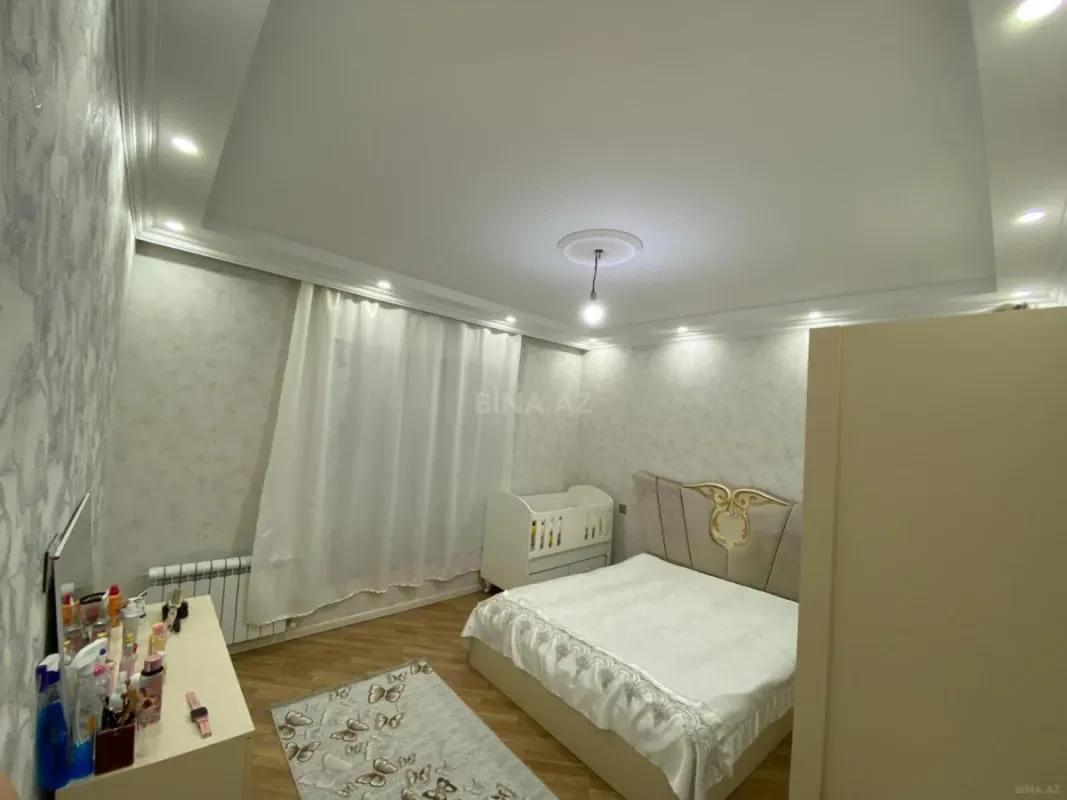 Satılır 4 otaqlı həyət evi 130 m²