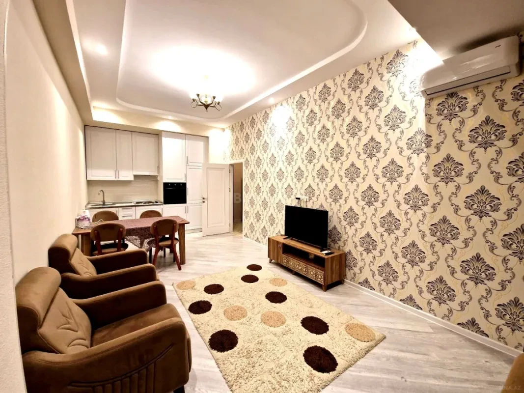 Kirayə verilir 2 otaqlı mənzil 72 m²