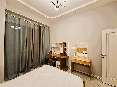 Kirayə verilir 2 otaqlı mənzil 72 m²
