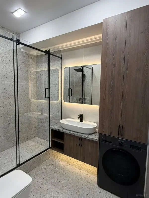 Kirayə verilir 2 otaqlı mənzil 110 m²