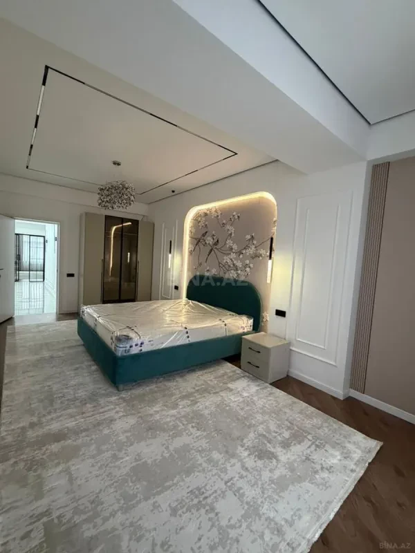 Kirayə verilir 2 otaqlı mənzil 110 m²