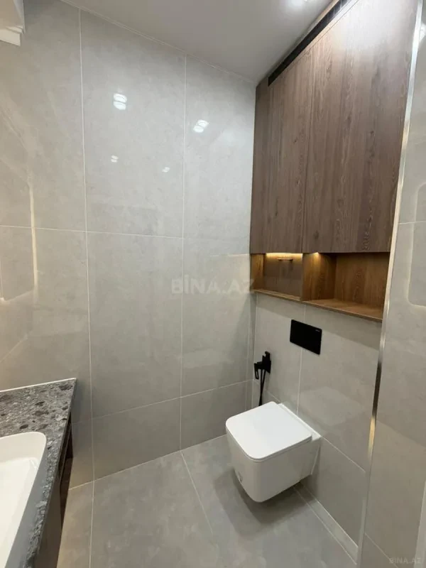 Kirayə verilir 2 otaqlı mənzil 110 m²