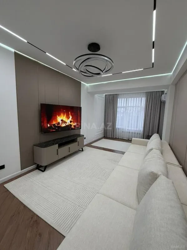 Kirayə verilir 2 otaqlı mənzil 110 m²