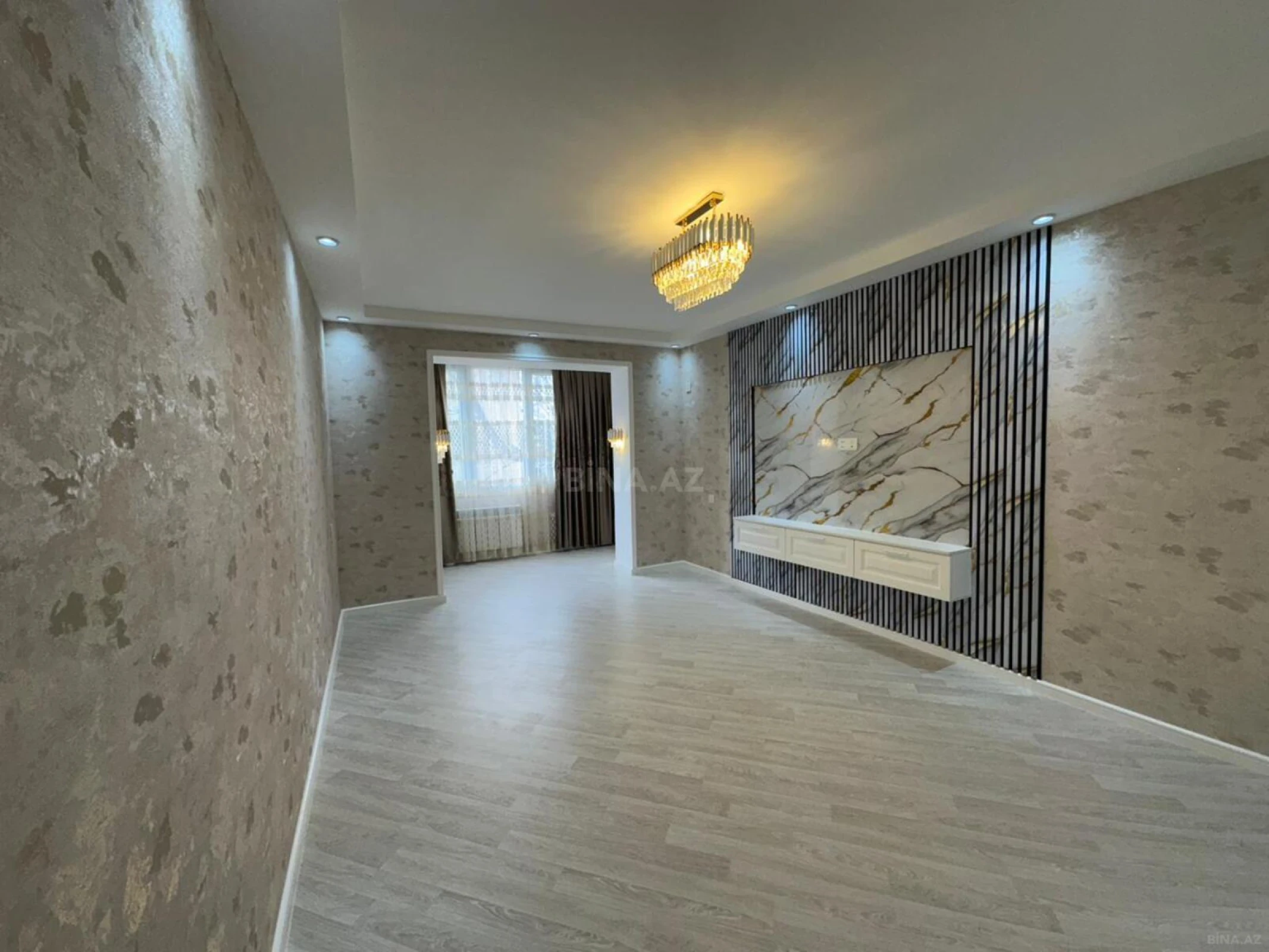 Satılır 4 otaqlı mənzil 110 m²